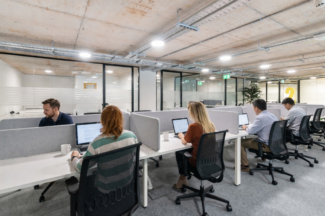 Comworks is more than just desks and Wi-Fi.
It’s a place where people meet, collaborate, build businesses, record podcasts, host events and work locally instead of commuting.
Whether you need:
❤️A day pass
💙A monthly base
💚A lounge space
💜A podcast studio
🧡Or a room for your next event
There’s a place for you here.
#loughrea #coworkingspace #community