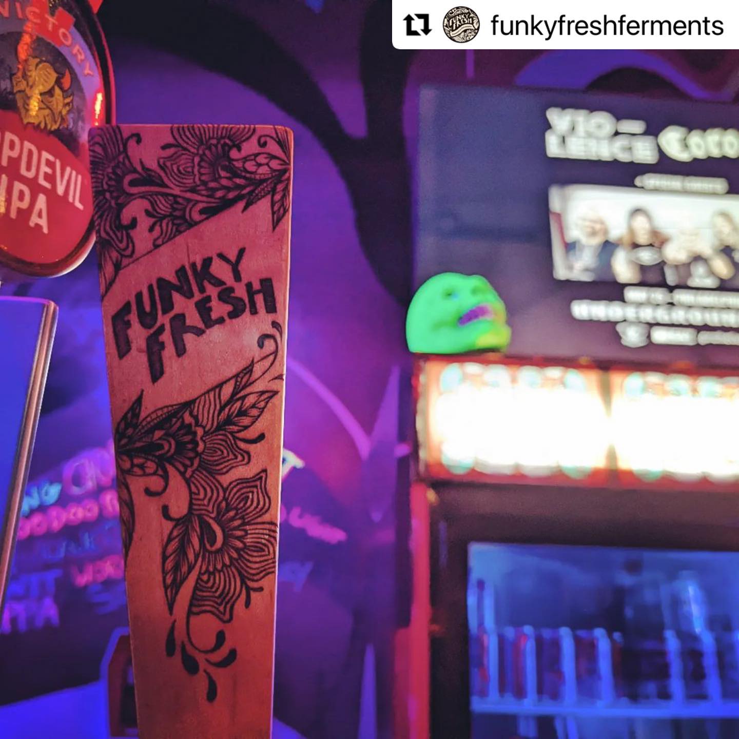 So amazing to be reminded of the pieces of myself I’ve left wherever I’ve lived and done my art. Thanks @funkyfreshferments for trusting me with this project that will always link me to Philly 🙌🏽
#Repost @funkyfreshferments with @make_repost
・・・
It is well known that kombucha tastes even better in the presence of loud music, so it's a real dream come true that Funky Fresh is now flowing at @undrgroundarts!
I am totally obsessed with live music and I've always wanted kombucha to be a part of the Philly music scene. I'm so incredibly stoked our booch is on draft at one of my favorite places where sooo many amazing artists of all genres come to jam. So much magic happens at this mystical music venue and it is truly an honor to be a part of it! 🧑🏻🎤
#kcapurasdesign #pyrography #pyrographyart #pyrographyartist #woodart #woodartist #woodburning #woodburningartist #woodburningart #burnedbyhand #freehand #lettering #handlettering #customartwork #taphandle #botanicaldesign #signwork #customorder #kombucha #oneofakind #femalewoodworker #philadelphia #localartist @razertip @odiesoil