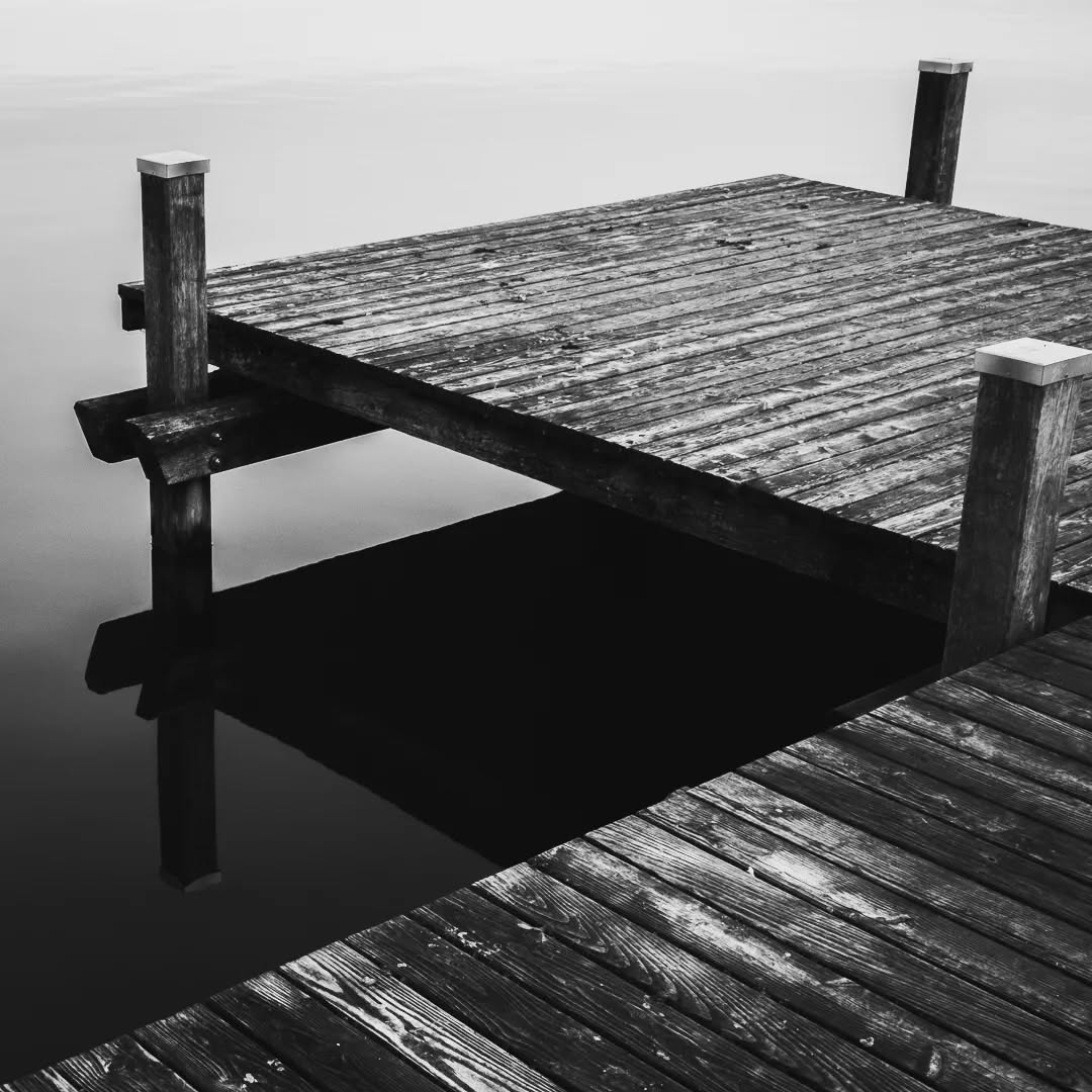 See Studie II
.
.
.
.
#fujixseries #fujix100v #fujifilm #fujifilmde #35mm #fujifilmfeaturetime #wörthsee #bokeh #fineart #fineartphotography #fineart_photobw #finearts #fineartphotographer #palaceoffinearts #fineartist #fineartphoto #see #lake #water #steg #blackandwhite #bw #winter #autumn #fujifilm_global #waterworld #ishootfujifilm #bhop_photography