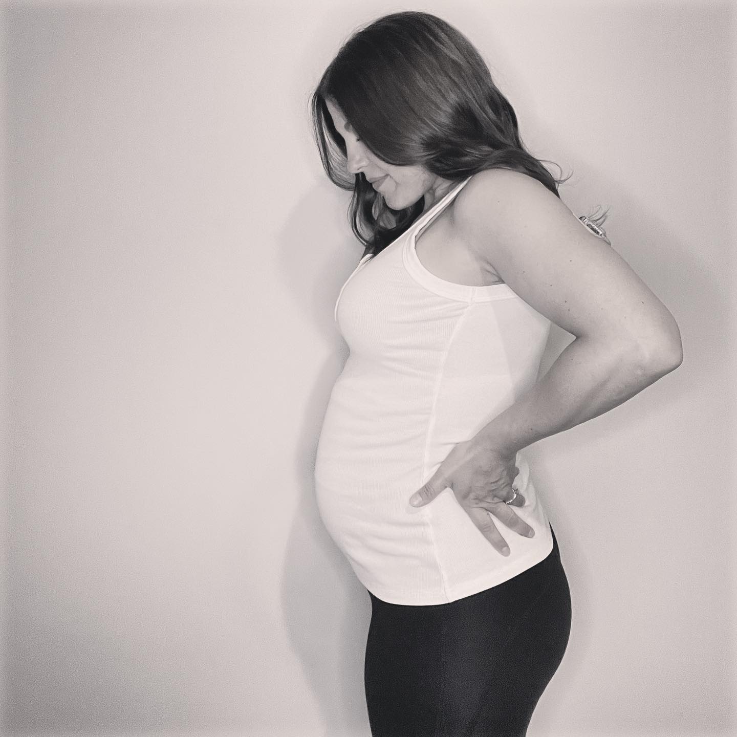 Pregnancy + Type 1 Diabetes: ⠀⠀⠀⠀⠀⠀⠀⠀⠀⠀⠀⠀
✅ It is 100% possible for woman with T1D to have a healthy pregnancy. ⠀⠀⠀⠀⠀⠀⠀⠀⠀⠀⠀⠀
✅ Having a supportive medical team especially while pregnant, is incredibly important! If you are not pleased with your medical team, it is your body/your mind, try to find a team that best meets your needs!! ⠀⠀⠀⠀⠀⠀⠀⠀⠀⠀⠀⠀
✅ Everyone’s pregnancy & T1D experiences are unique and not a one size fits all. ⠀⠀⠀⠀⠀⠀⠀⠀⠀⠀⠀⠀
✅ Pregnancy can be mentally and physically exhausting and adding T1D management to that, it could be extremely challenging! ⠀⠀⠀⠀⠀⠀⠀⠀⠀⠀⠀⠀
✅ You are growing a human being AND managing your sugars - that’s a BADASS move, so it’s important not to be so hard on yourself (..I know, easier said than done!)
.
.
.⠀⠀⠀⠀⠀⠀⠀⠀⠀⠀⠀⠀
More to come on my personal experiences as I embark on my 2nd trimester! ⠀⠀⠀⠀⠀⠀⠀⠀⠀⠀⠀⠀
All those pregnant T1D Mamas - you got this 💪🏼⠀⠀⠀⠀⠀⠀⠀⠀⠀⠀⠀⠀
#t1dmama #typeonediabetes #t1d #type1diabetes #typeonestrong #tandemdiabetes #tandemtslimx2 #t1dlookslikeme #diabetesawareness