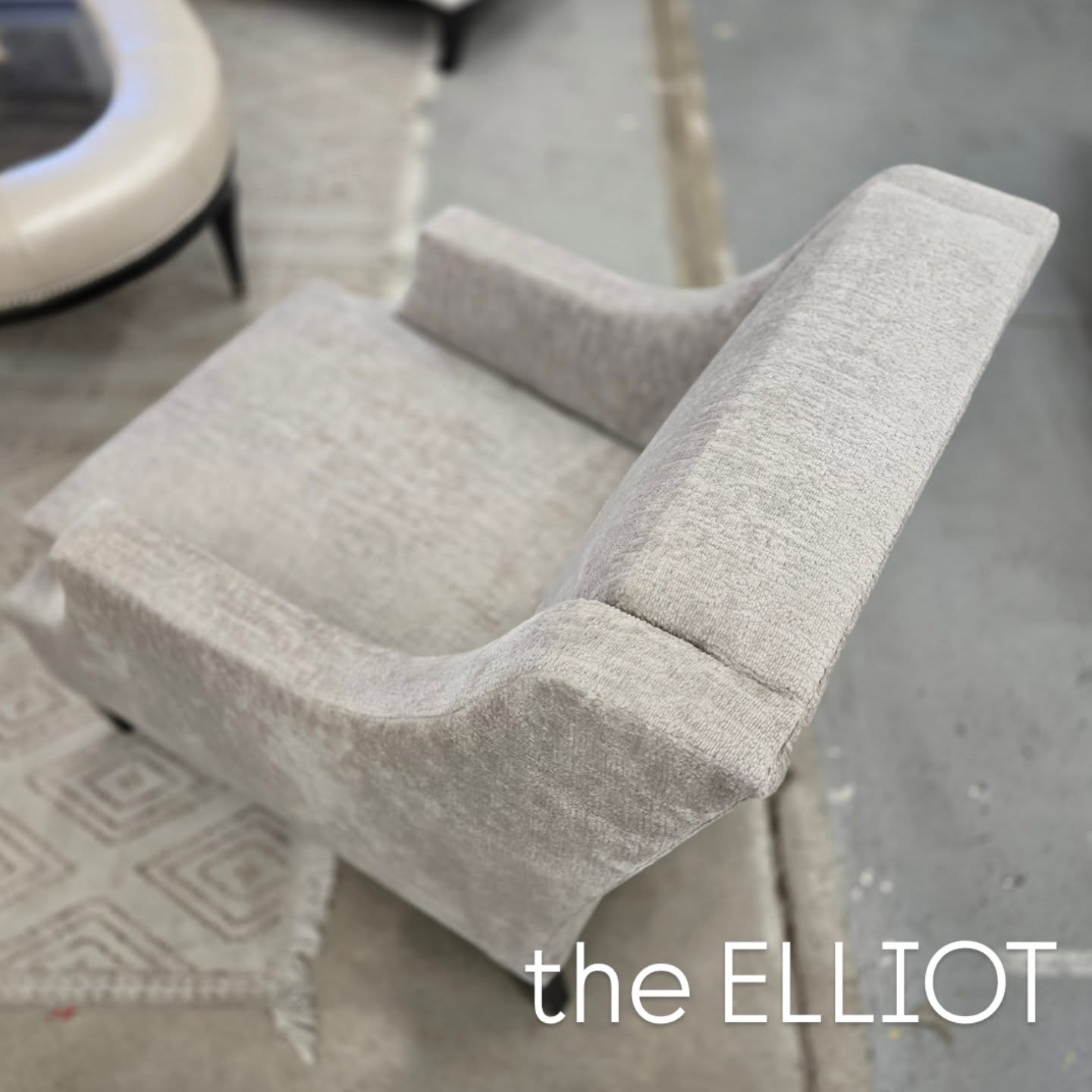 Piece No. 1 of our new line has made it's way to the showroom. Picture us doing the excited little kid gif. Or <<insert excited person gif of your choice here>> because trust me, we're doing it.
.
the ELLIOT
Available as a chair + various standard sofa lengths.
COM/COL
More details to come.