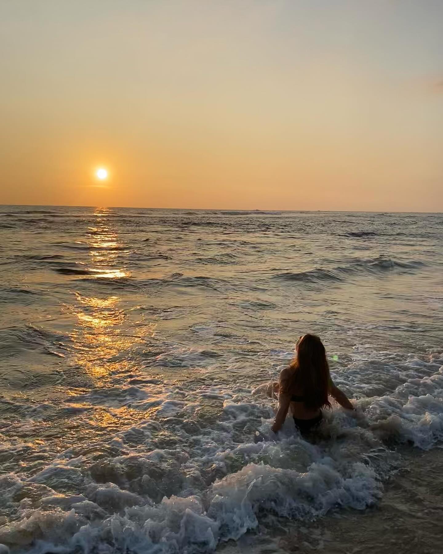 an ode to the ocean&mystery, my greatest muses at the moment. 🌊
mystery is an oceanic creature,
her soft, moist lap ever embracing.
her breath breathing my lungs,
her salty skin absorbs my wet cheeks,
melting the edges of my inner architecture.
she receives my all
the longing, the aching, the pulsing desire
the prayers between dusk and dawn;
my heart
my heart
my heart.
my offering to her is my song
the song i’ve always known,
the only one that’s true.
i’m waiting for the echo,
come to me.
come to me.
come to me.
there’s nothing else left to do.
one day,
just over the horizon,
there will be a boat
where the sun rises and sets.
at the temple
that never knew our separation;
i’ll meet you there. 🏛️
thank you @coco.loves.coconut for capturing me.