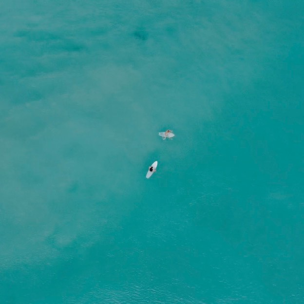 Rainy day swell 🌧🌊
#palmbeach #beach #fyp #surfing #surflife #mavi