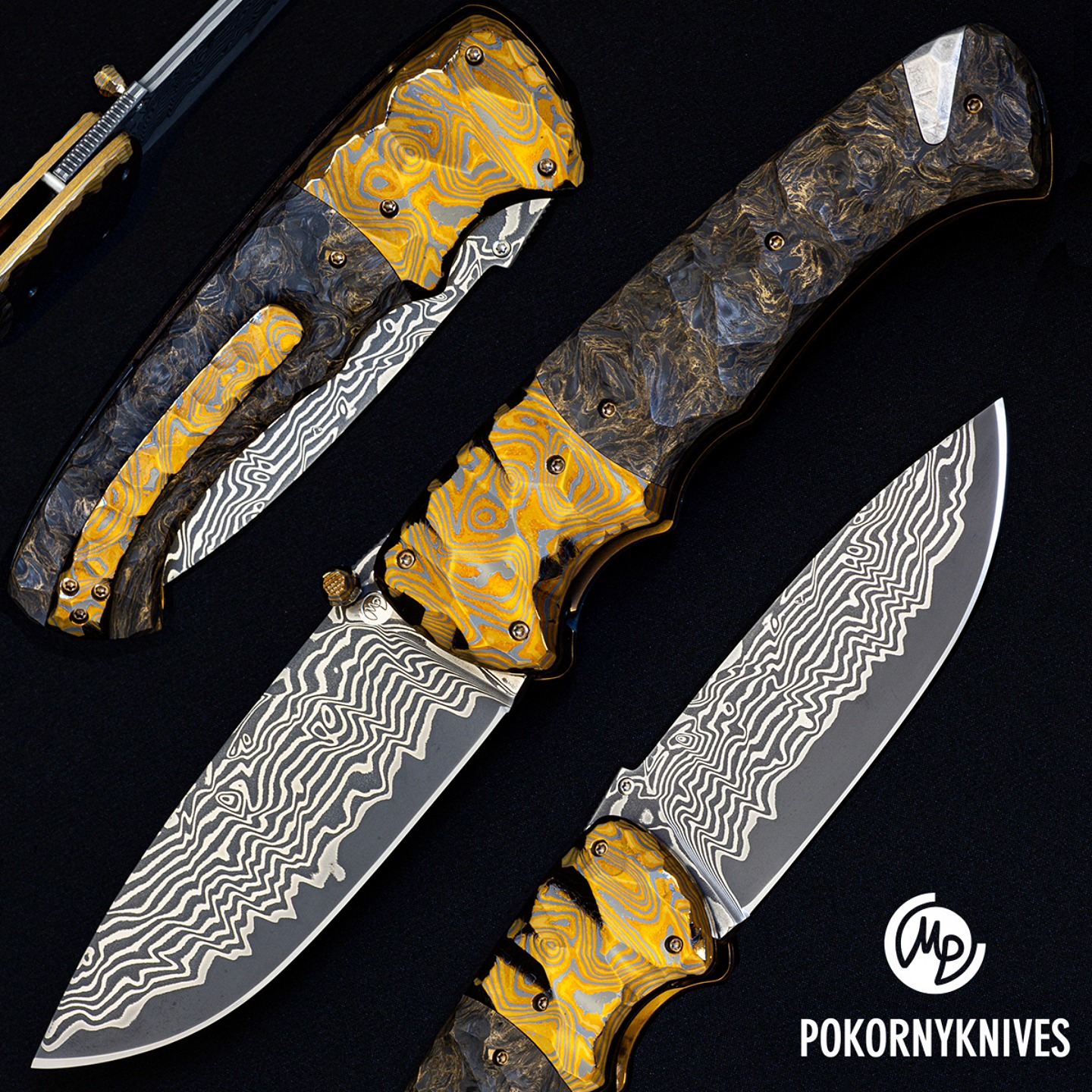 Orange / bronze CHAMELEON - METEO with #Muonionalusta meteorite inlay, dressed by @futuronforge ElmaxCORE stainless damascus, carbon bolsters by @fatcarbonand full #OBSIDIAN gring
#ffelmaxcore #hardcorefuturon #everydaycarry #meteorite #hardcorefuturon #alchemysnotdead