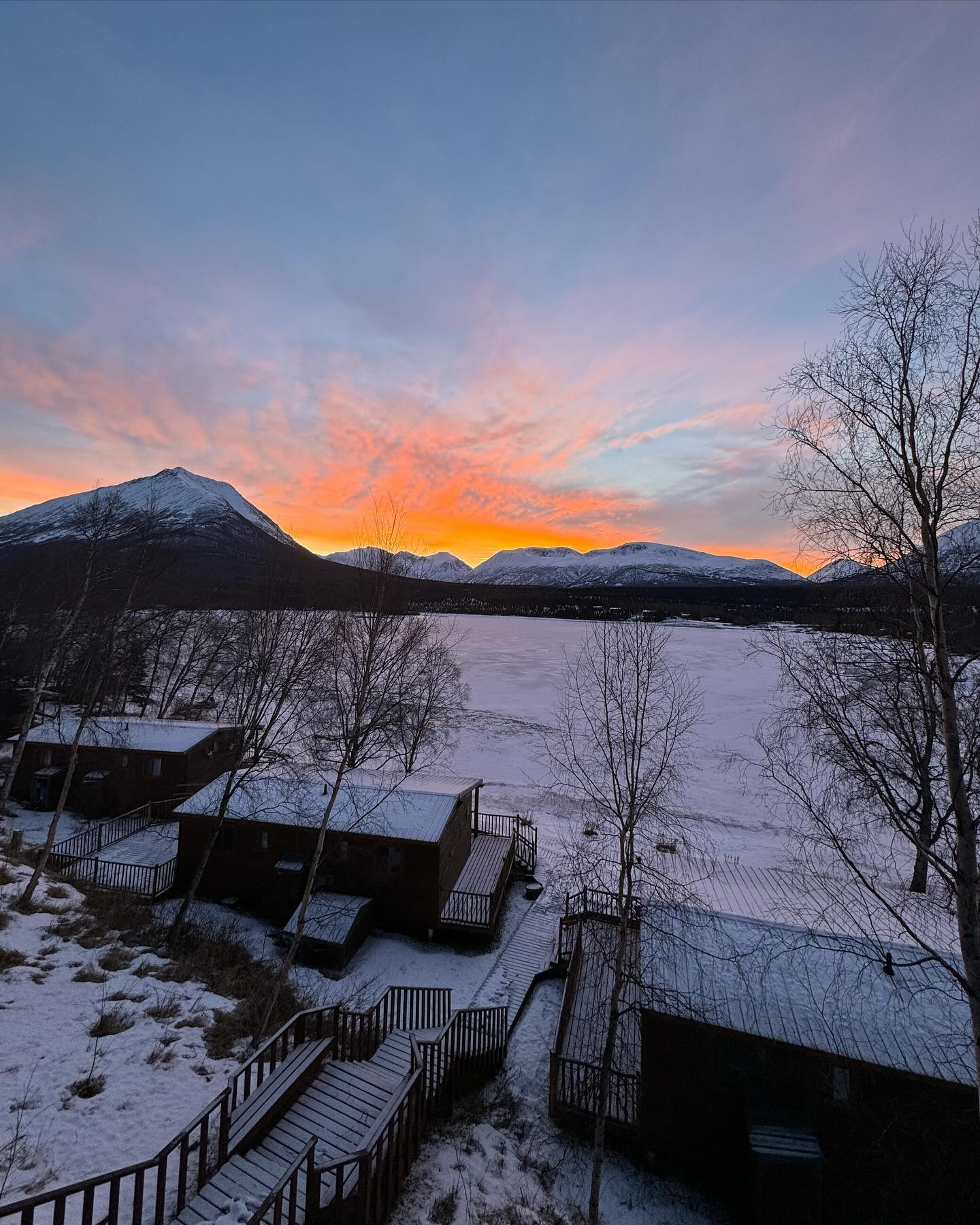 Winter sunrise from the porch at the lodge. We cannot wait for people to join us at the resort and just four months!
#alaska #lakeclarkresort