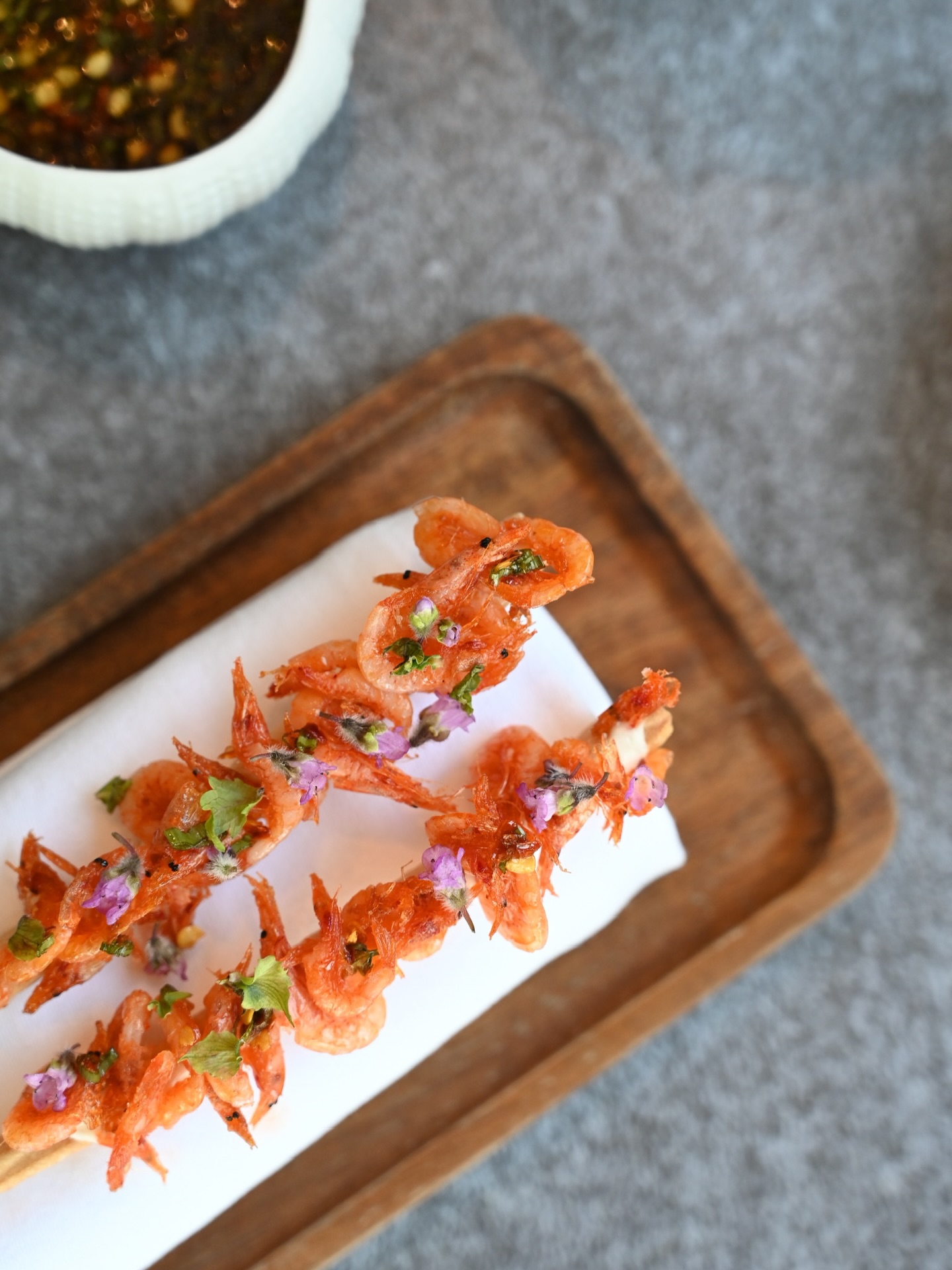 Upcoming Tasting Menu — A Dialogue Between Ocean, Precision, and Season
Grissini
Sakura Ebi · Fresh Wasabi
A refined interlude of texture and aroma.
Hand-crafted grissini carry the sweetness of sakura ebi, elevated by freshly grated wasabi. A subtle bridge between land and sea, tradition and immediacy.
#LaromeByTheSea #FineDiningPhuket #SeasonalTastingMenu #OceanInspiredCuisine ModernFrenchCuisine