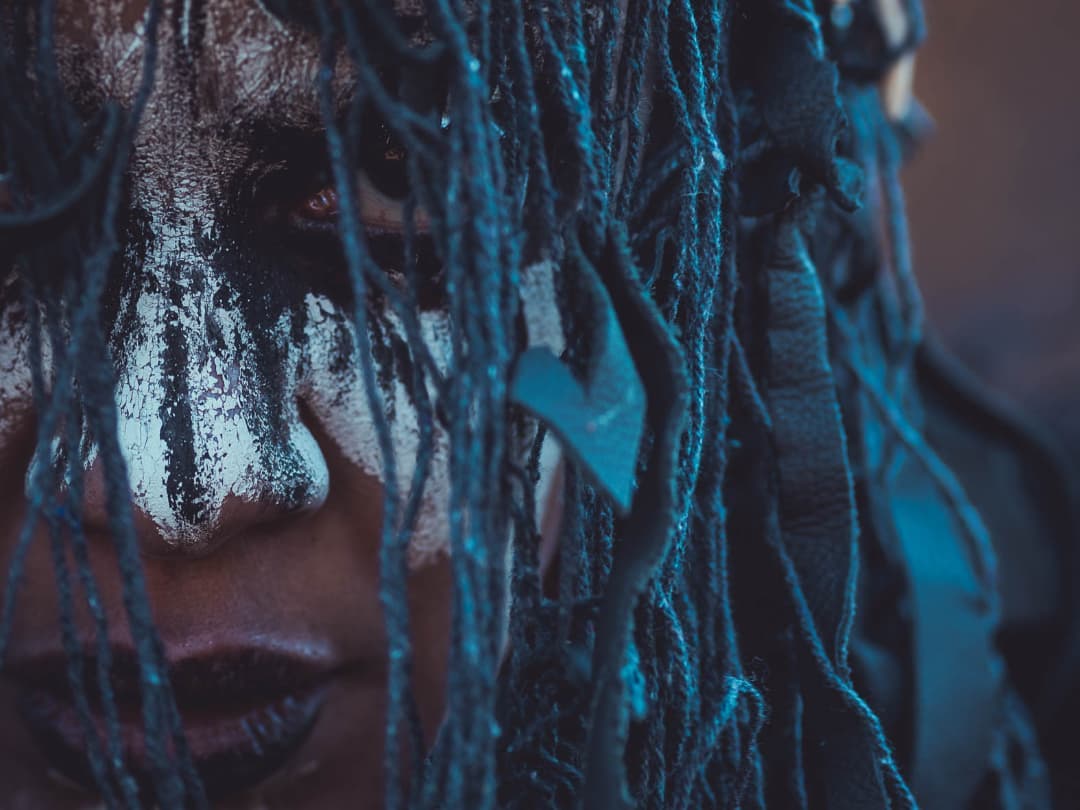 Certains regards vous transpercent et laisse en vous comme un sentiment de magie.
Shooting Pagan avec @curlygumbolee
Forêt de Finges à Sierre.
#witch #wicca #autumn #völva #viking #paganwitch #pagan #model #a7iii #valais #finges