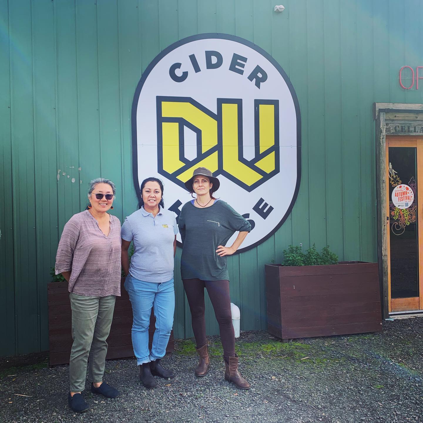 This week on our radio show we’re talking cider making with Jenny from @dvcider Growing apples, the floods, starting up a new business. Tune in at 10am Thursday or for the repeat 9am Saturday on @seymourfm103.9 #cidermakers #familybusiness #fromscratch #sharingstories