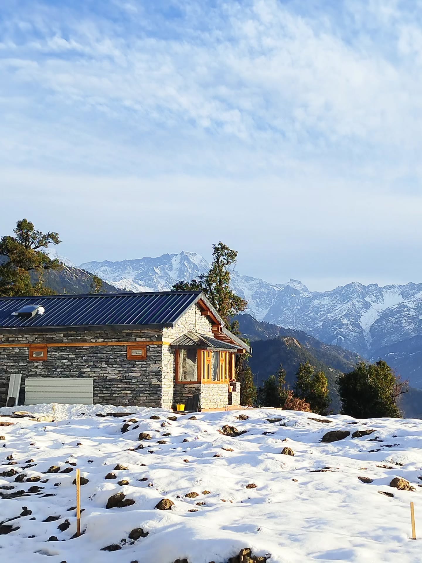 HimVan–Liti, wrapped in fresh snowfall ❄️
#himvanliti #snowfall #snow #nature #winters #firstsnow #solitude #natureretreat #naturescape #wilderness #himalayas #highaltitude #ecohome #ecofriendly #ecoretreat #retreat #instagood #instagram