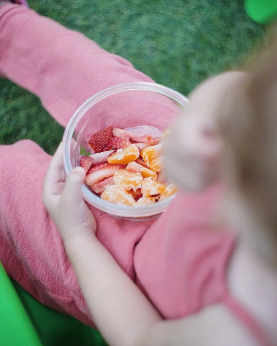 Happy Friday! Be sure to treat yourself to a fresh fruit snack this weekend 😋.
#childcareprovider #childcare #okanaganlife #kelowna #kidsnacks