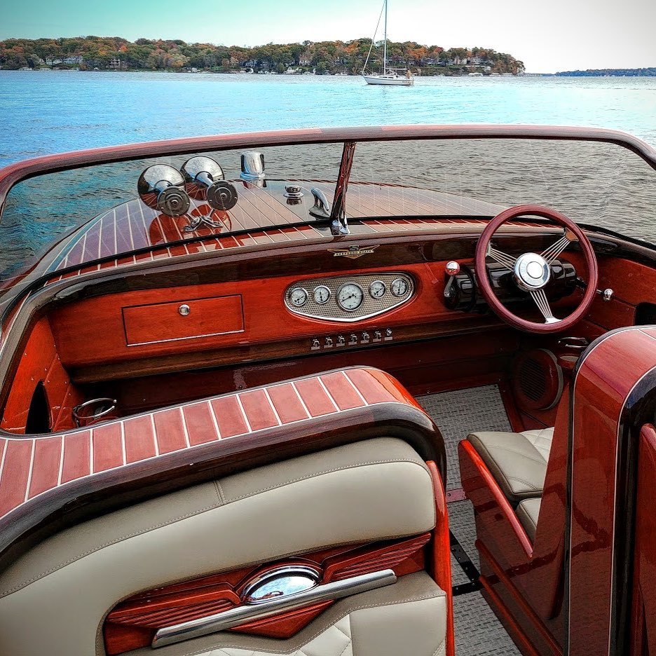Dreaming of warmer days on the lake!
•
@chiboatshow @lake_geneva_wisconsin #ShepherdBoatCo #ShepherdBoats
