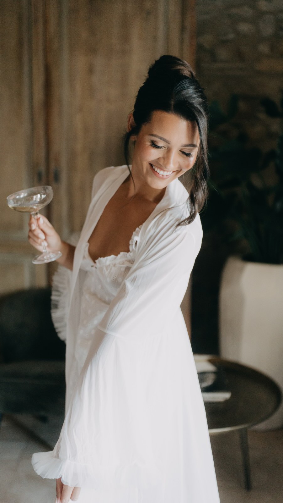 We already know our answer :)
Make sure it’s something that lasts.
It wouldn’t be the flowers, or the table setting.
It would be the way it felt.
That’s why photos and film matter.
Future you will thank you ✨
Special mention to our gorgeous bride @gracebance93 🤍
@hotelcastellemporda
@reelamorstories
@creative_and_love
@ramsnroses
#destinationwedding #luxuryweddings #luxuryweddingvideographer #spainwedding #costabravawedding