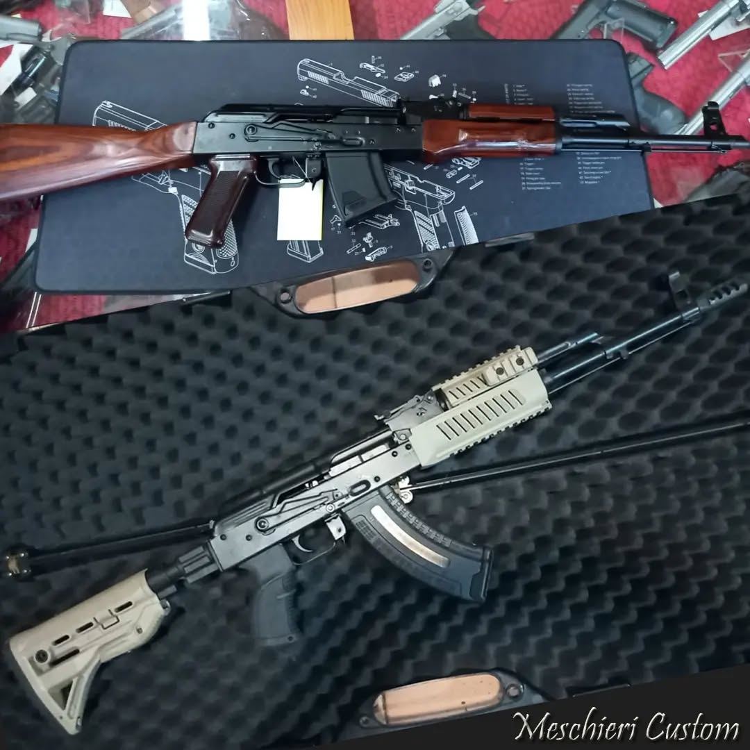 Prima e dopo!
Questo Ak47 Russo meritava un restyling di qualità!!!
Grazie alla componentistica Fab defense ed al nuovo compensatore modificato da noi espressamente per il 7,62x39 anche la cadenza di tiro e la maneggevolezza sono migliorate notevolmente!
#ak47 #762x39 #russian #russo #arsenalirussi #akcustoms #custom #customguns #gunsoftheday #picoftheday #russianguns #🔫 #carabina #armietiro #tirosportivo #tirodinamico #meschieri #armeria #meschieriofficial #italia #lombardia #armi #customizzazioni #armicustom #arma