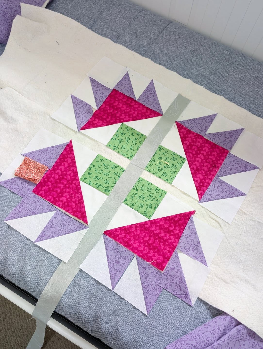 A week ago I had a "pinch me" moment when the latest issue of @makemodernmagazine came out, because it included one of my patterns. Now that I have had some time to process and savour this news, I can start to talk more about "Fractured Blooms". The pattern was quite literally born out of my scrap bin and stack of orphan blocks (leftover trial blocks for my Mosaic Ornaments quilt pattern). I had this image of rearranging the blocks and tried it out; I loved the way it created a split square-in-square block in the middle. Adding the other elements took a bit more experimenting. It all took me one blissful afternoon back in March 2025 to sew the block together. I was keen to make a mini quilt to hang in my sewing space, so I decided to keep it small.
It took me a bit longer to quilt it, but more on that later!
Pattern: Fractured Blooms, available in issue 68 of Make Modern Magazine.
Link is in my profile Linktree, but if you'd like it sent to you, send me a message or leave a comment 👇🏾
.
.
.
#fracturedbloomsquilt #miniquiltpattern #scrappyquilt #cecesquiltsandthings #makemodernmagazine