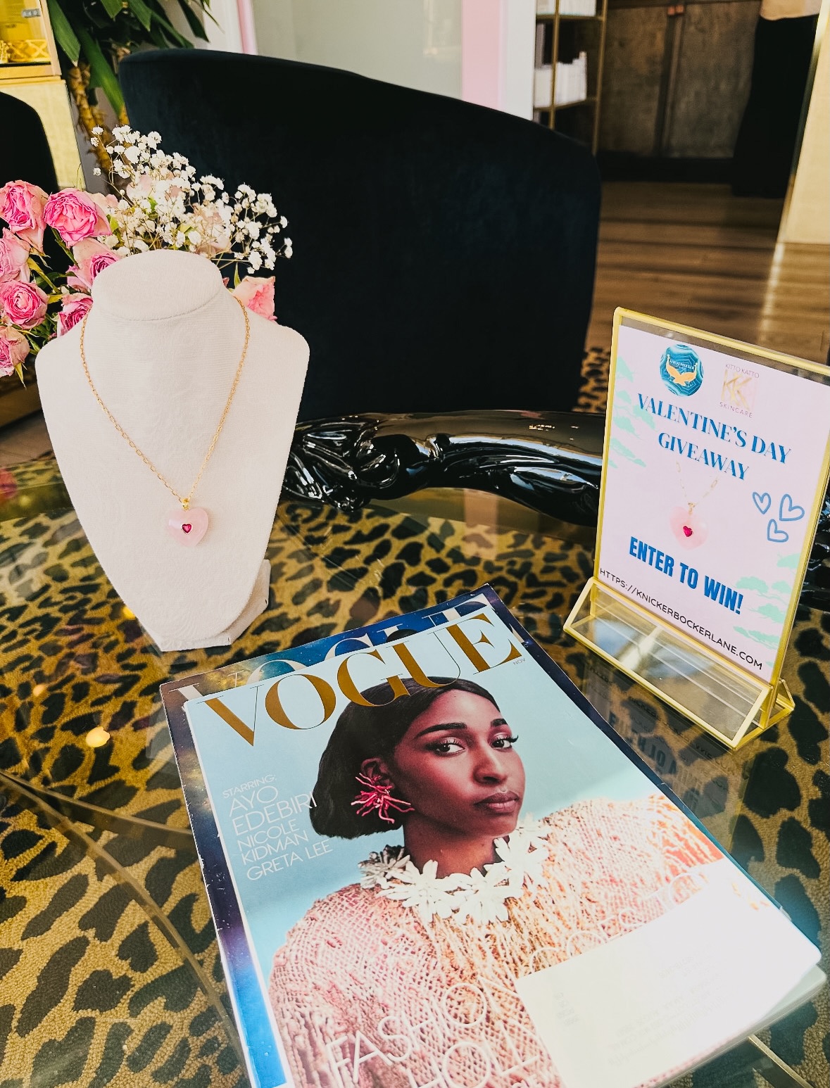 Come by KK and enter to win this beautiful Rose Quartz heart necklace by @knickerbockerlanejewelry - a local Denver jeweler! ๐
Contest is in store only and live until Valentineโs Day 2/14 - DM for any questions
#denverlocal #denverjewerly #denvermedspa #giveaway
