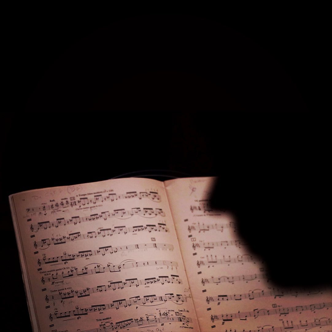 Turangalîla-Symphonie
Ondes Martenot score
#messiaen #oliviermessiaen #ondesmartenot #martenot #symphony #orchestra #score #solo #music #masterpiece