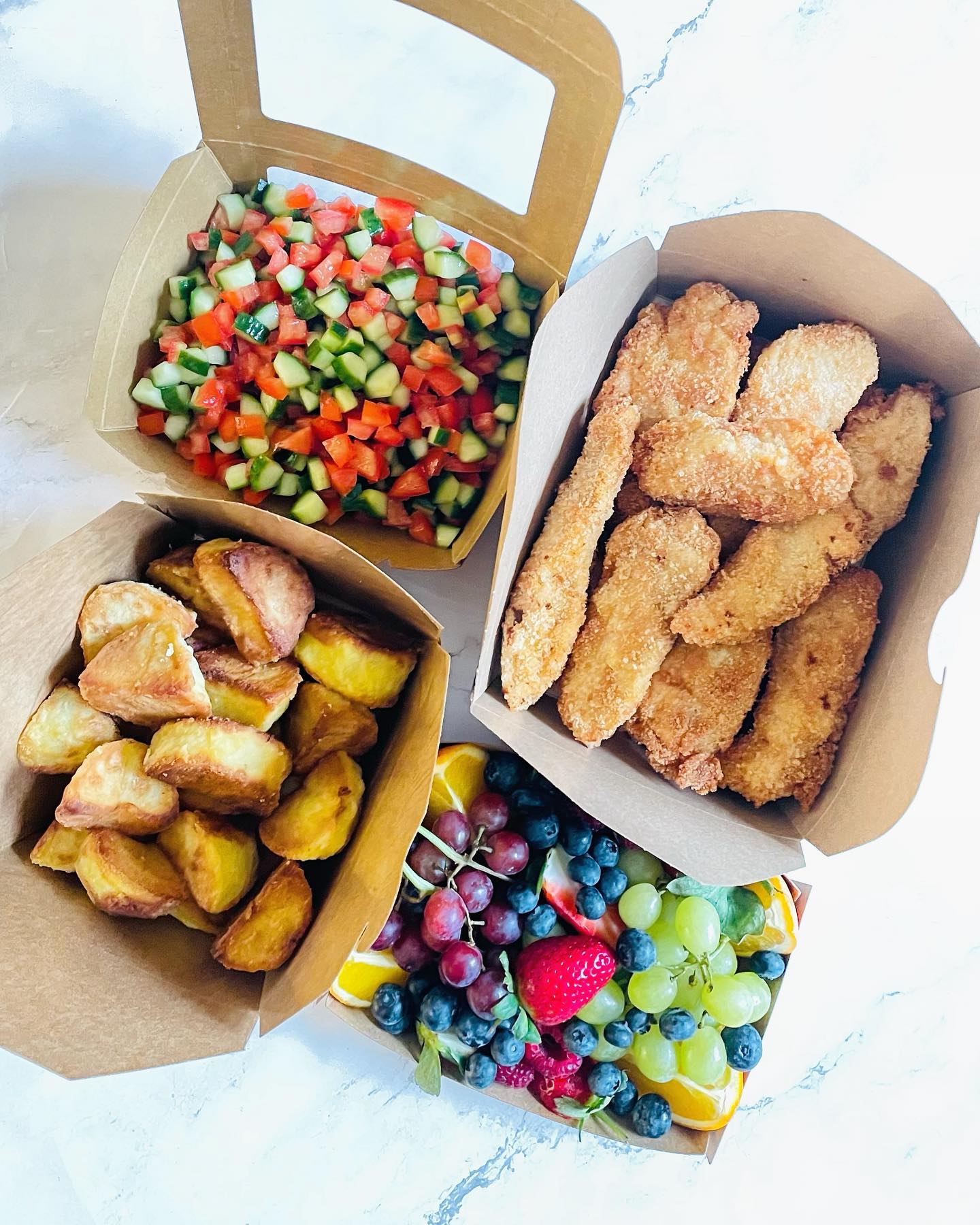 Family Boxes
Here is one of many family dinner boxes we offer. Visit our website to see the different options @la.cuisine.by.julie
#dinnerbox #familytakeout #takeaway #koshercateringlondon #londonkoshercaterer