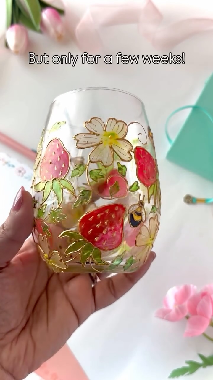 Starting January 24, our Etsy shop will be taking a month-long break to focus on health and recovery. If you’re planning to place a gift order, please do so before then. As always, feel free to message us with any questions - we’re always happy to help. #etsyshop #etsyfinds #etsysuccess #handpaintedglassware #giftideas