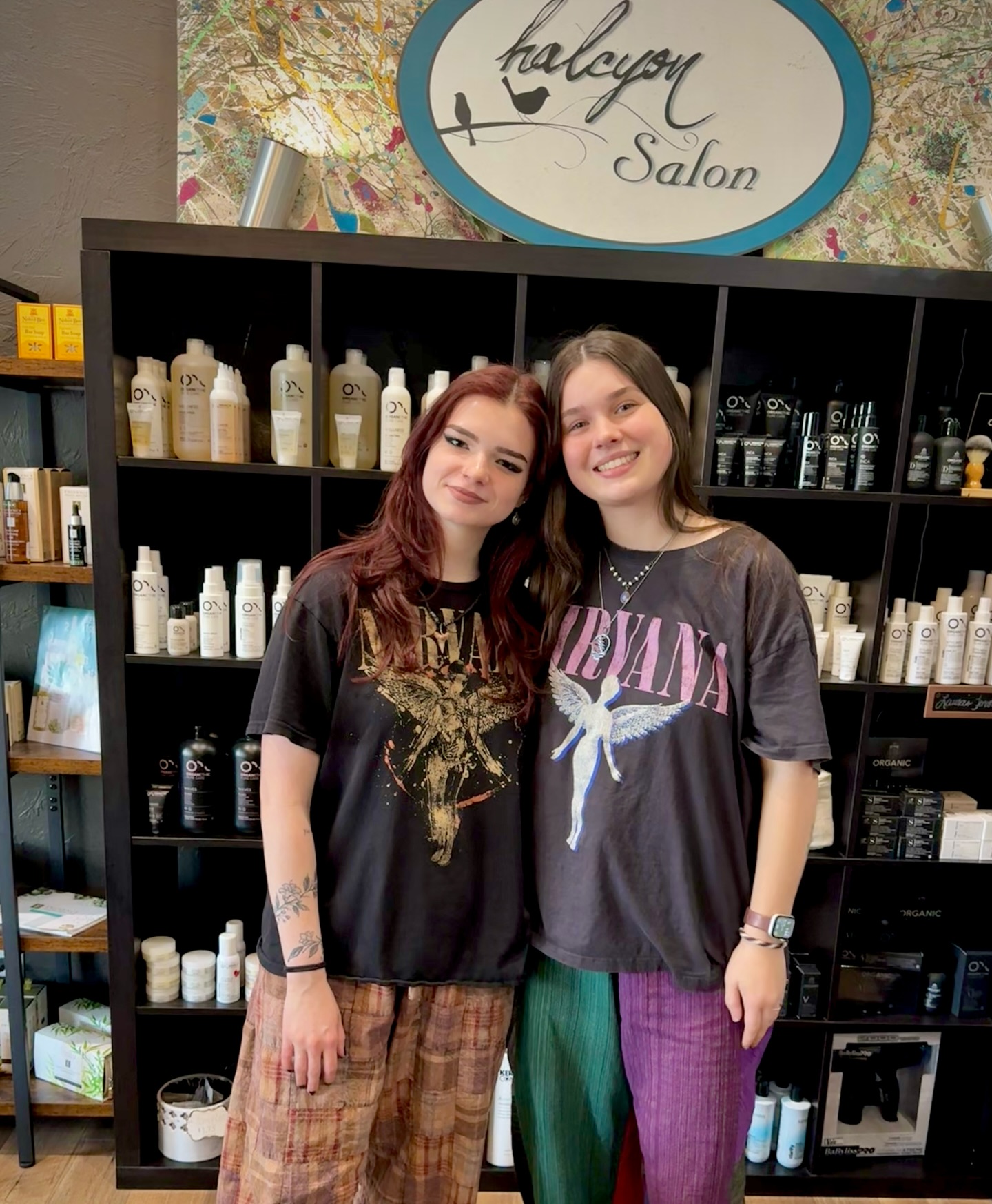When two of our youngest stylists show up repping Nirvana on the same day 🤍
Halcyon is for all generations — and apparently great music never ages.
#nirvana #twinning #halcyonfamily