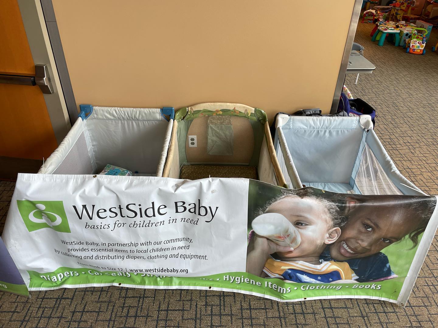 Time to fill it up! Early entrance into the @thejackandjillsale with your donation to the @westsidebabysea diaper drive! Public entry starts at 1, but the diaper drive continues!
Hope to see you there!
#seattlebaby #seattleconsignment #kidsclothesforsale #allthingsbaby
#diaperdrive #seattlebirth