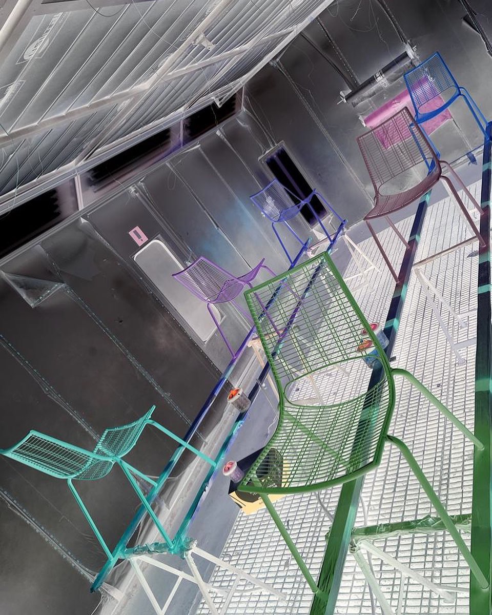 Vos idées, notre expertise 🤝
🎨 Envie de couleur ?
Les collaborateurs de la Carrosserie des Berges mettent régulièrement leurs compétences au service du Design et de l'architecture d'intérieur.
Contactez-nous et bénéficiez d’un monde de possibilités pour donner vie à votre projet !
#bergession #valais #sion #arbaz #grimisuat #saviese #veysonnaz #ardon #chamoson #conthey #nendaz #vetroz