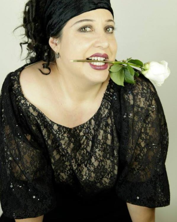 Hey Everybody,
Please check out my wonderful new website created by the multi talented Jannica Olin! 😍
www.venessaverdugo.com