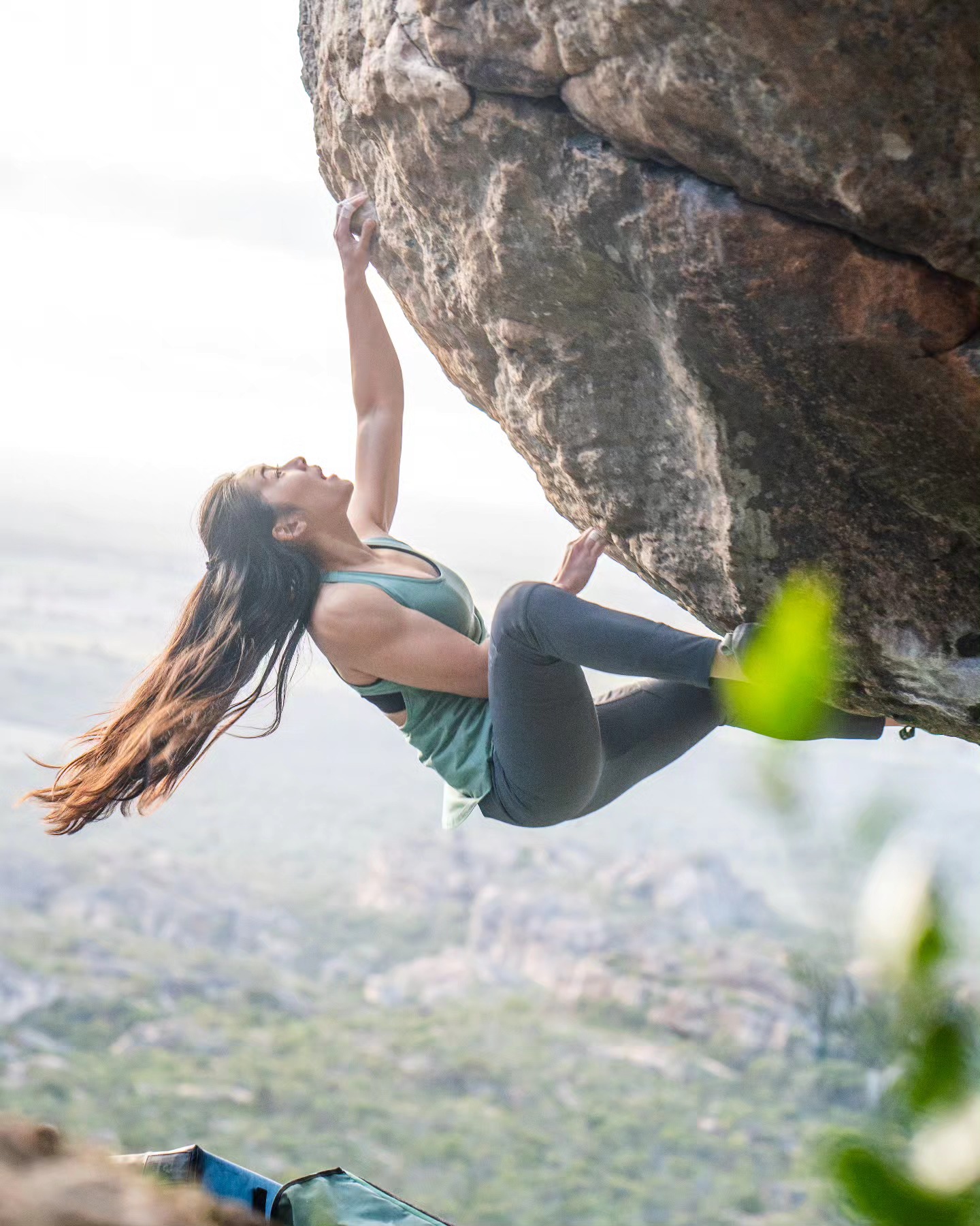 ✨️Final call to seize the last day of our Black Friday sale! Stock up on your ChalkUp essentials for your next outdoor adventure with 20% off site-wide.✨️
Score a free ChalkUp Crusher brush on each order! 🎁
It's time to shop and crush 💪
#chalkupclimbing #timetoshop #outdoor #bouldering #adventure #shopping #climbingapparel #blackfridaysale #climbingpants #girlsboulder #gariwerd