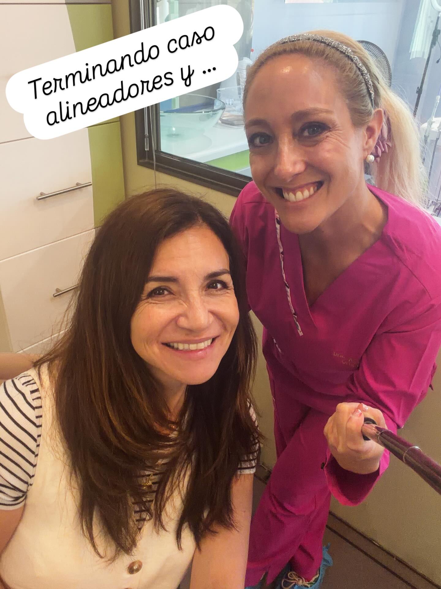 ✨ Esta semana cerré un caso mis alineadores Dra. Andrea From aligners y comencé otro ✨
Como en la vida misma, unos procesos terminan y otros recién comienzan…
Cada sonrisa que se va, deja espacio para una nueva historia.
Cada paciente que llega, renueva el propósito.
Porque todo es un ciclo que fluye, que se transforma, que circula…
y ojalá nunca se detenga.
Gracias por confiar en nosotros para acompañarte en tu propio cambio. 💙
#DraAndreaFromaligners #OrtodonciaConPropósito #SonrisasEnProceso #Dentsalud #ViñaDelMar #Transformación #Confianza #alineadores #alineadoresinvisibles