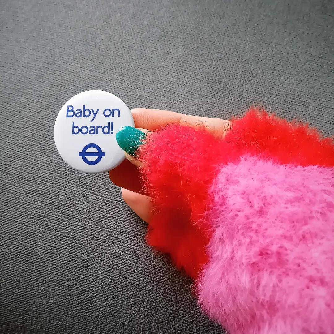 Ready to hand out these badges at our next session on Sunday, for any of our members who may travel on public transport 😃 🚋🚉🚆
#babyonboard
Emma x