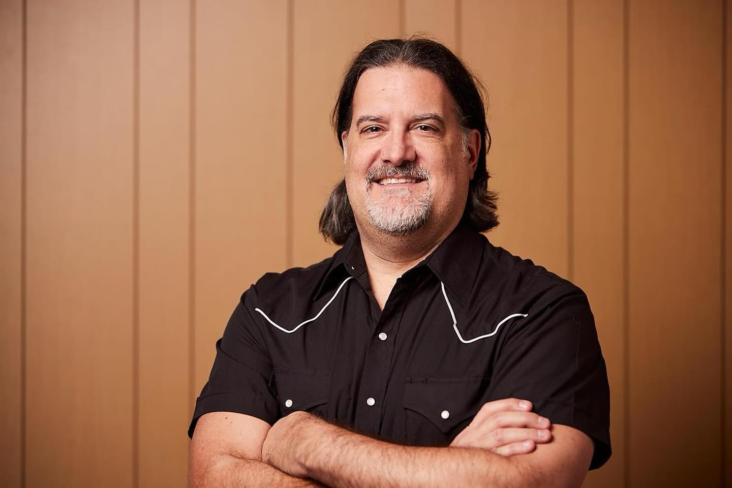 Wishing happy birthday to the founder of this group of misfits, Paul! Hope you have a rockin’ day!
