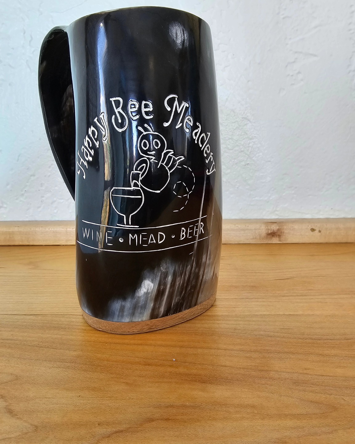 Black Cherry is back! We even have it on tap now!!! Get a Viking Horn mug and enjoy some mead while listening to ContraBanditos. They start at 5:00 tonight. You don't want to miss them!!!
You can drink beer on tap from your Viking Horn mug too...just saying. 🤣
Hope to see you for a fun night!
#livemusiccavecreek
#meadtastingcavecreek
#beertastingcavecreek
#winetastingcavecreek
#vikinghornmugscavecreek
#blackcerrymeadcavecreek