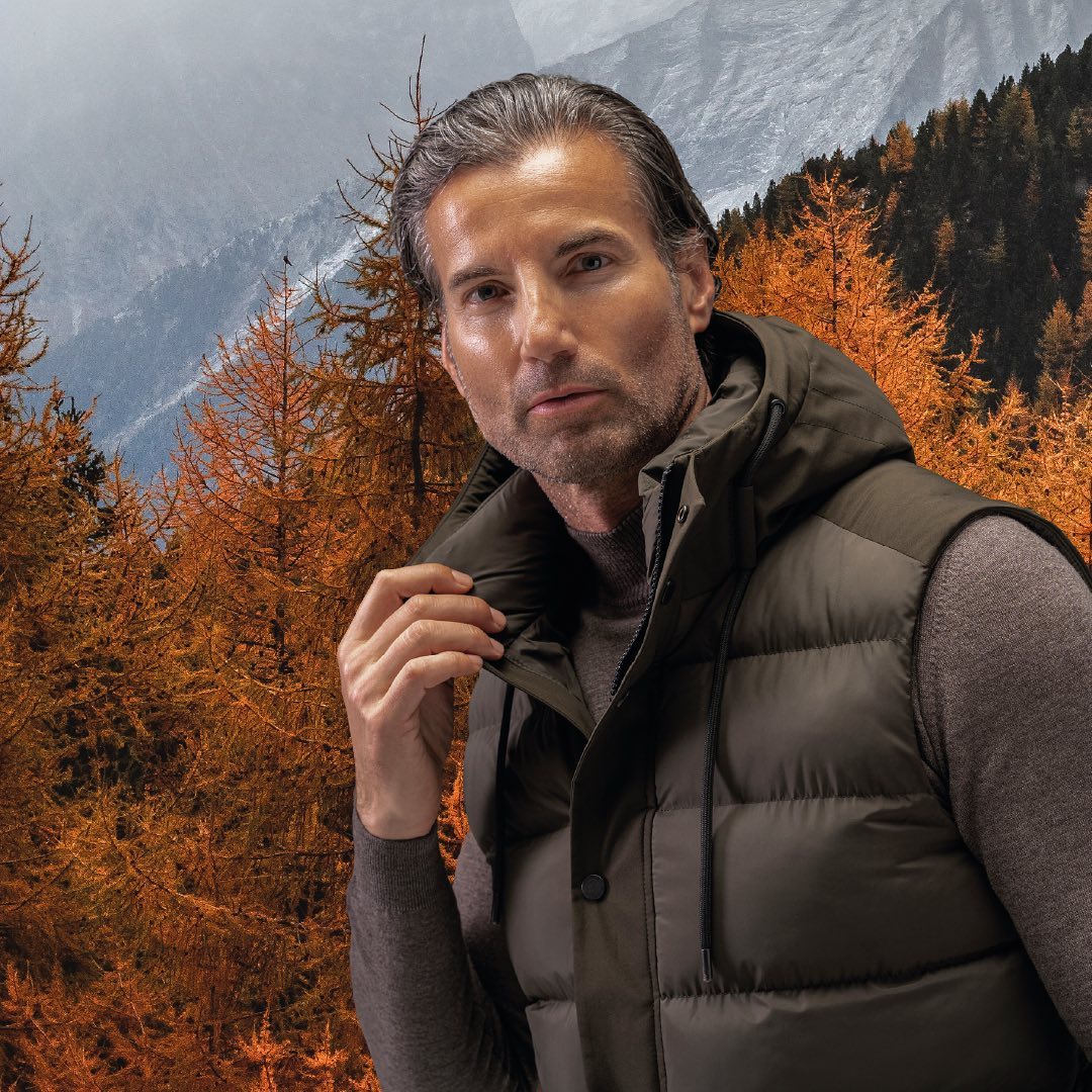 Discover the pinnacle of sophistication with Montegro vests - masterfully tailored from the finest materials for those who demand excellence in every layer. 🪡