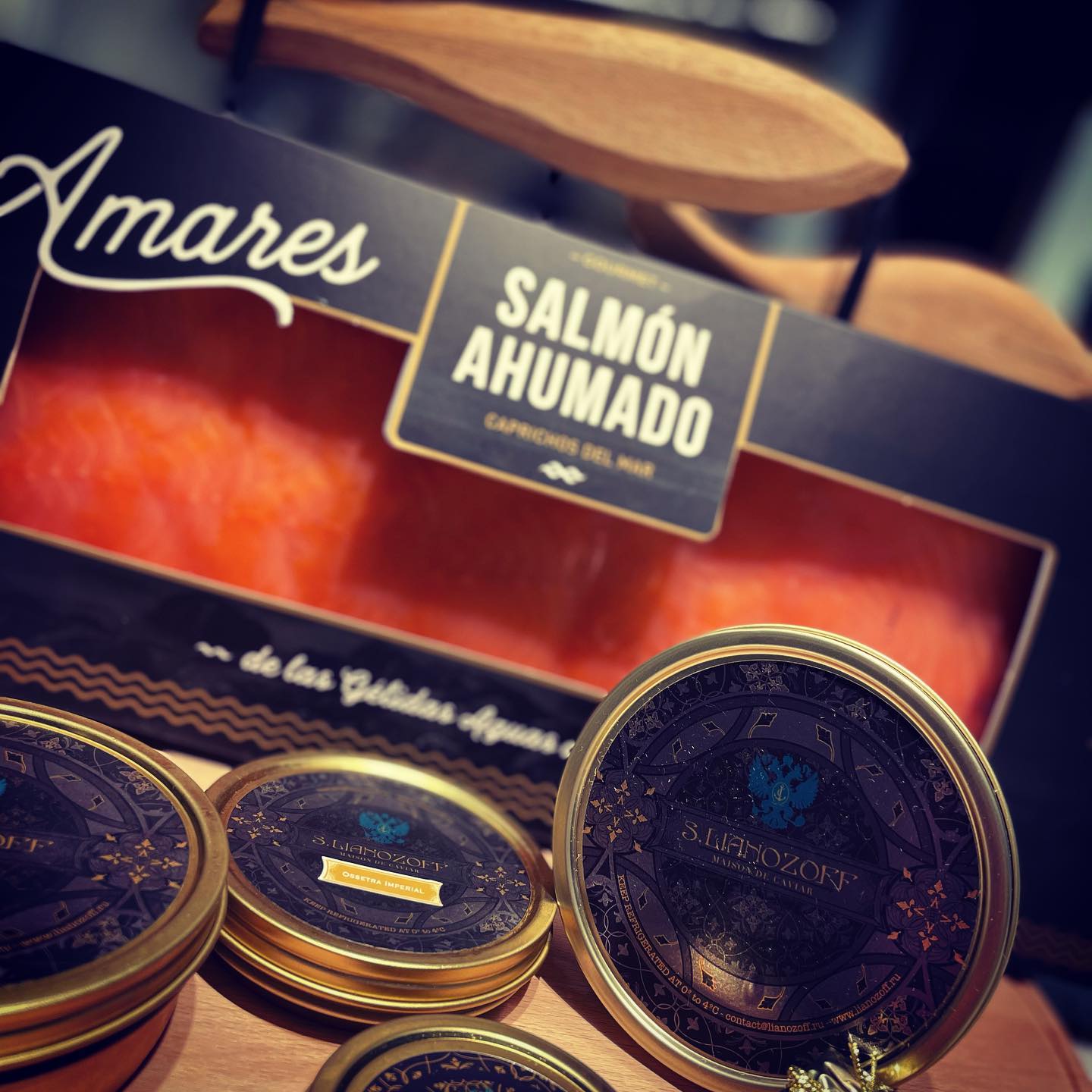 L’éternel duo saumon, caviar est disponible chez @amaresgourmet...
#amaresgourmet #lianozoff