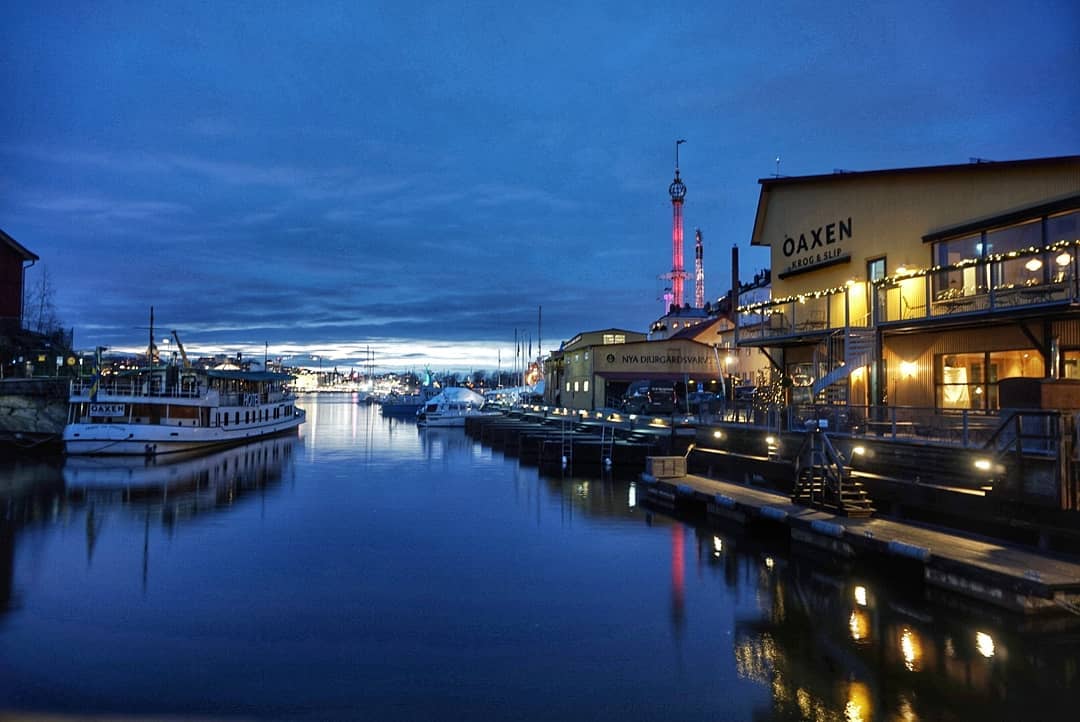 lights of Stockholm ✨
#travelphotography #sweden #stockholm #north #traveler #rtw #europe #photographer #photography #photooftheday #photographylovers #snapseed #lightroom #canon #canonphotography #canals #sunset #design #beauty #likeforlikes #follow4followback #likeforfollow #instatravel #instadaily