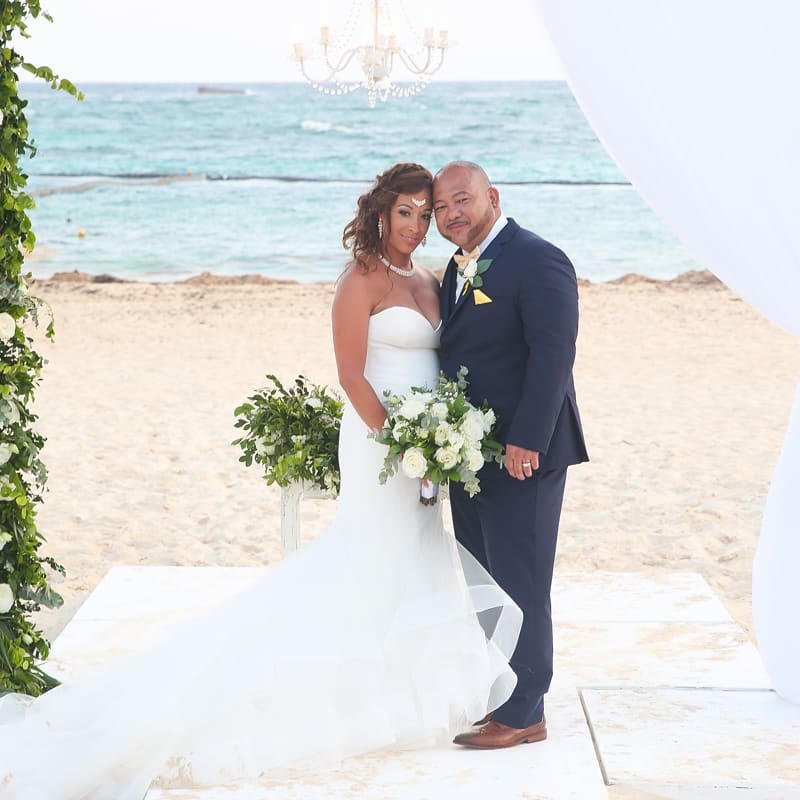 Had a wonderful time with the couple in #puntacanadr for their wedding. #2Became1Eda #EdaWedding2018 #EdaWedding #photooftheday #destinationweddings #focuzinphotography #focuzinphotos #kukuapuntacana