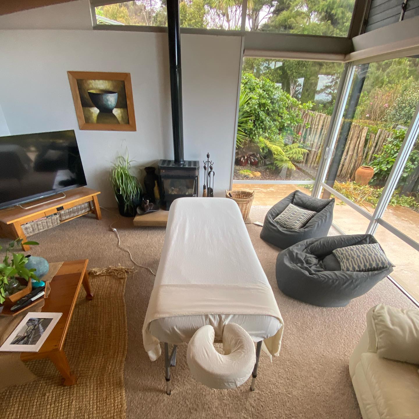 Massage at home, office massage, event massage.
We bring the spa to you!
Book a massage and relax on your own space!
💆🏻♀️Link in the bio
#massagetherapy #auckland #aucklandmassage #ponsonby