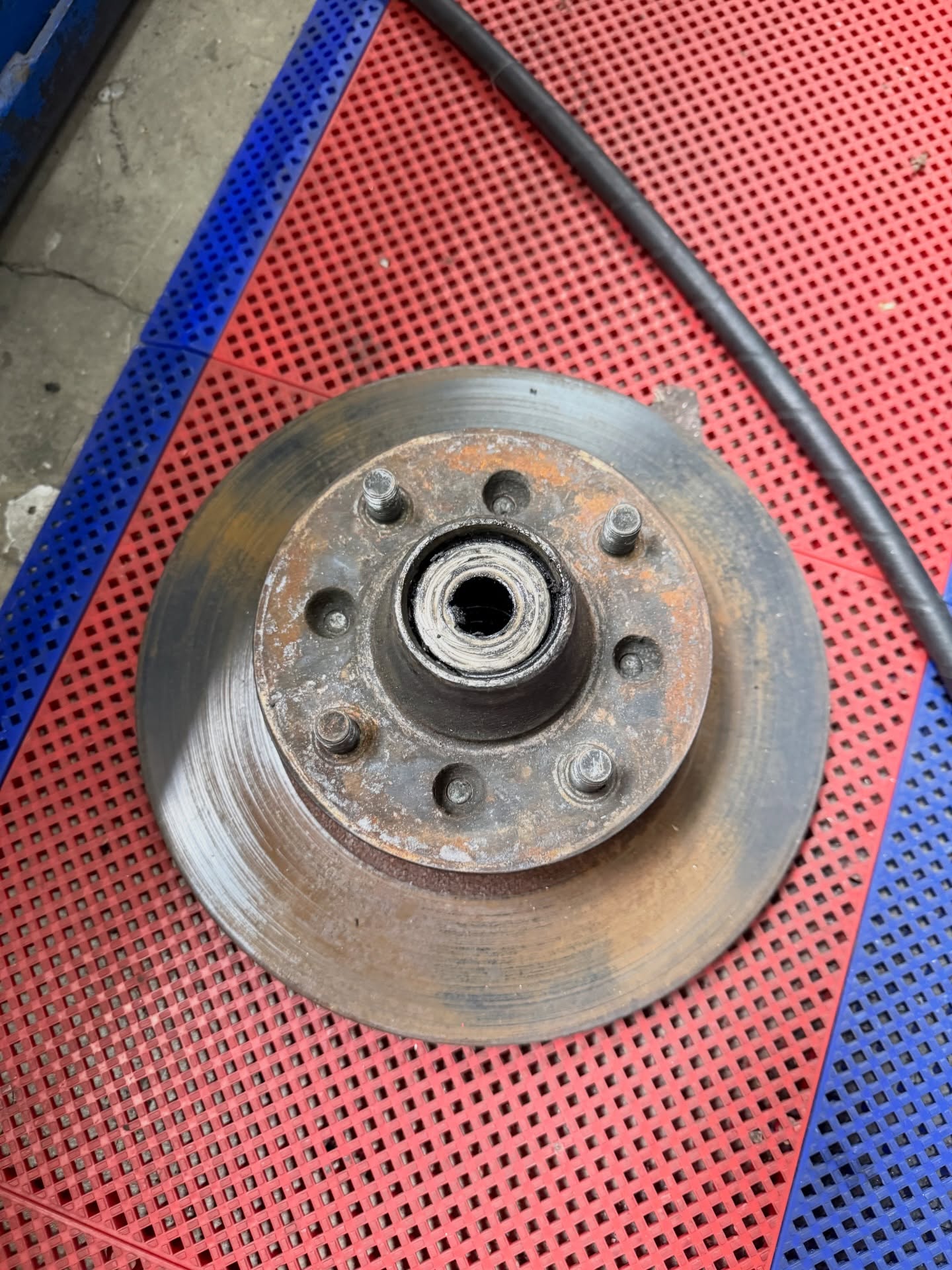 Restoring this Datsun Z which was much needed. All bushings were gone and ball joint was basically non existent. Carbs had to be rebuilt. A lot of old fuel so tank had to be drained and re coated. Wheel bearings were done and we replaced and fixed as much as we could with the budget. Let us know what you need for your project and we can get it done 🤙🏽