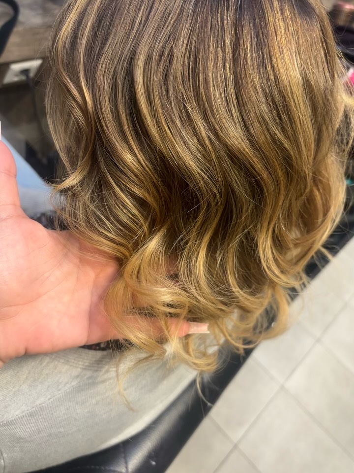 Glow retrouver 😎☀️. Soin profond pour un résultat lumineux et un toucher de soie 💆♀️💆🏽♀️💆🏻♀️