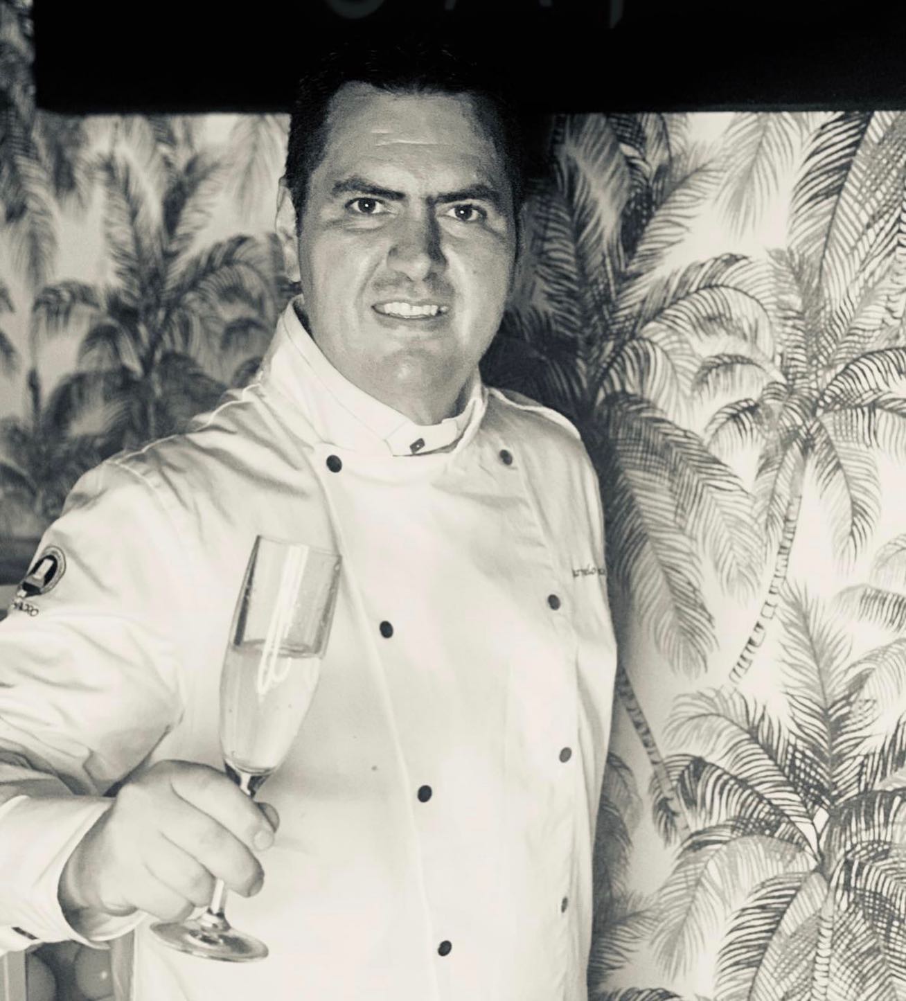 A very Happy Birthday to our Chef @carmelo_carnevale #birthday #everyday #chef #watchthisspace 👨🏻🍳🥂🍾🎂🎁🥳💯