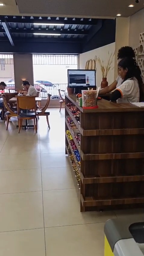 Sabor que acompanha o seu dia!
No Bento Restaurante, cada refeição é pensada para transformar sua rotina em um momento especial.
Do cardápio Tradicional ao Fit, aqui o sabor caminha junto com qualidade, cuidado e confiança 🍴✨
#BentoRestaurante #ExperiênciaGastronômica #SaborQueAcompanha #ComerBem #CardápioFit #cardápiotradicionalefit