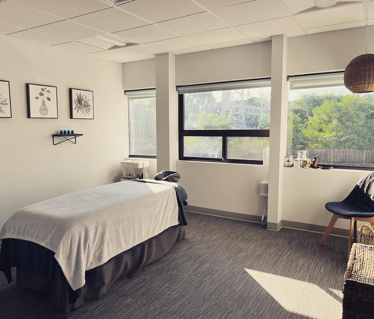 Join the Momentum Massage & Wellness Team!
We are seeking wellness professionals to join our growing team who share our passion for holistic, therapeutic work. Our peaceful and spacious studio is located in the heart of downtown Larchmont, NY. Our studio features 3 large treatment rooms, a waiting area with space for retail, and a separate room with a sink and ample storage. Treatment rooms are furnished and fully outfitted and include massage tables, linen storage, hot towel cabbies, sound machines, dimmable lighting, Sonos speakers, air purifiers, client seating and plenty of natural light.
You will have access to one of our three shared treatment rooms, our waiting area which includes complementary tea, coffee, and water for guests, sink, refrigerator and storage along with access to bathrooms directly outside the suite in the hall. Also included is WiFi, heat, A/C, and electric. Linens and laundry service are available for an additional fee.
Perfect for Stretch Therapist / Reiki / Meditation / Thai Bodywork / Acupuncture / Craniosacral / Naturopath / Aromatherapist / Lash Tech / Esthetician / Private or Small Group Yoga / Sound Healing / etc. Treatment rooms are also available for private or small group wellness workshops. Reach out to us if you have questions or offer a different type of service.
Please email us a detailed description of yourself and your business if you are interested or if you have any questions. Practitioners must be neat and organized with good references. Must have appropriate NYS licenses/registrations and liability insurance. Practitioners must follow all Momentum Massage & Wellness cleaning and disinfection procedures.
Learn more: momentummw.com
Contact: Elissa Decker