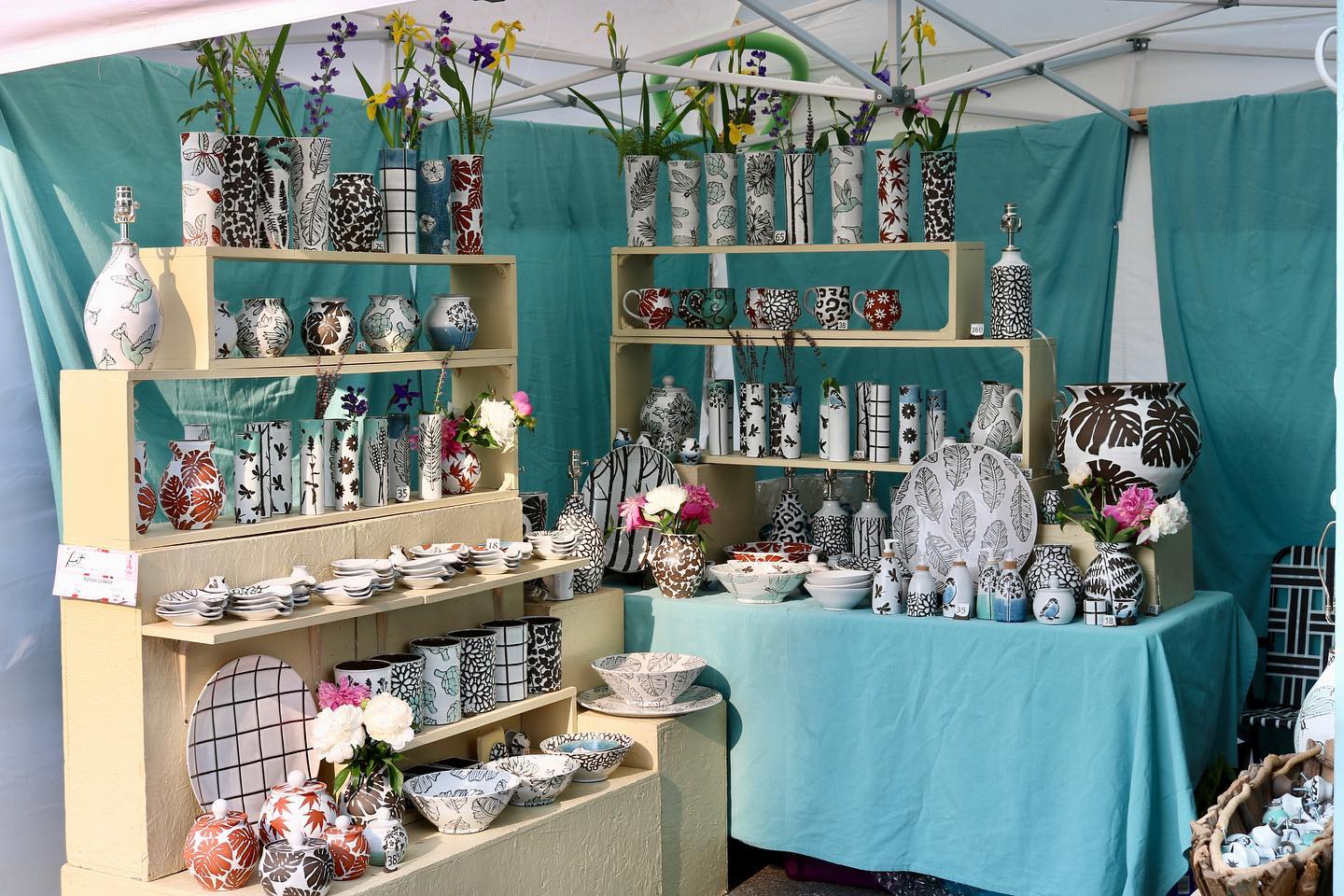 See you at the Corn Hill Art Festival this weekend in Rochester 🤗🤗 I’ll be near the entrance on Fitzhugh St. @cornhillartsfestival
#pottery #ceramics #potterylove #summerfestival #rochesterny #LockwoodCeramics