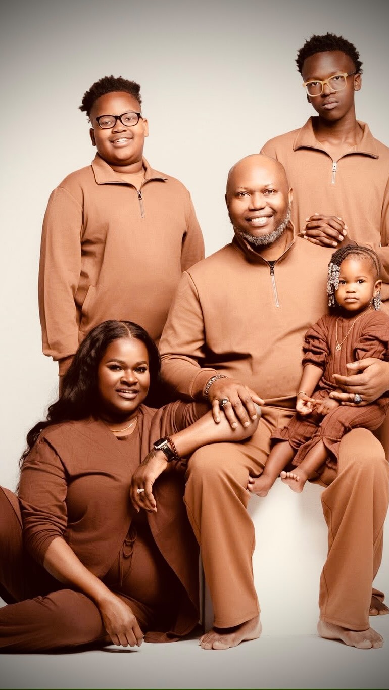 Snow in Texas wasn’t on the schedule… but family time always is ❄️🤎