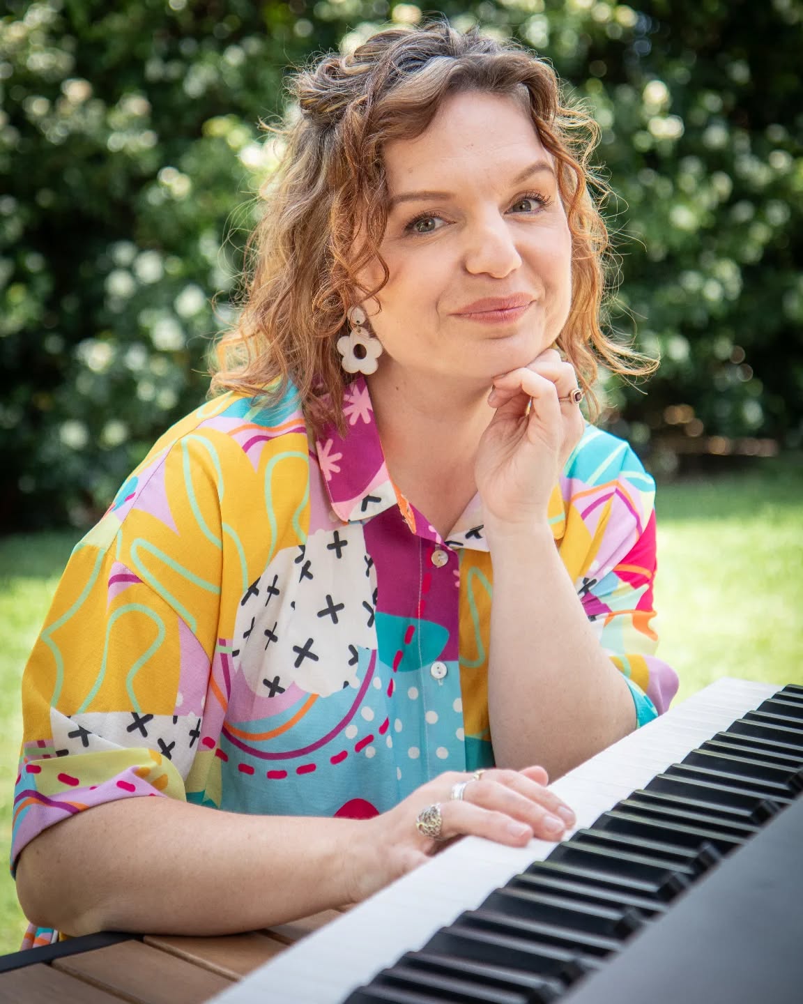 If you're on holiday at @jervisbayholidaypark i will see you tomorrow on dec 27th. Bring your cheese board and Christmas cadbury's down to the waters edge at 4pm for a few hours of tunes.