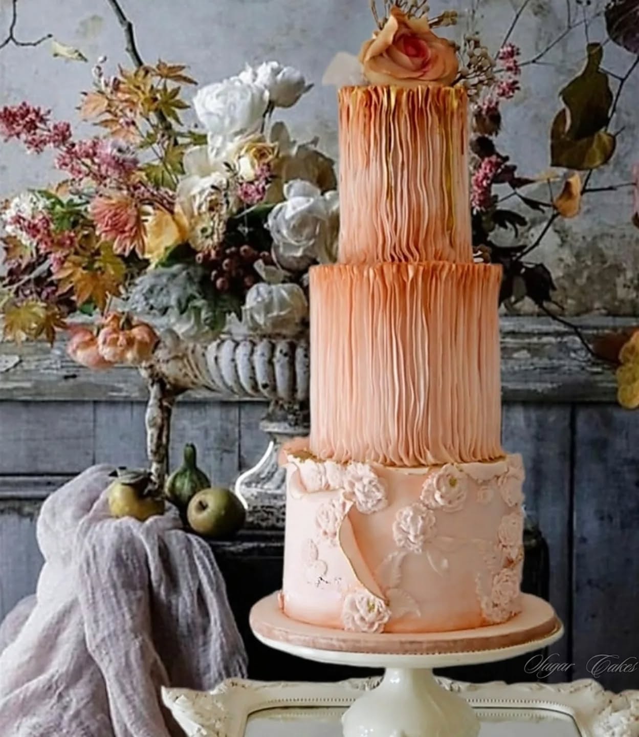 Beautiful textured beauty.
Textured art meticulously handcrafted to perfection. 🩷
@barco bake for exquisite colors💗
@weddings #weddingcakes #weddingstyle #weddinginspiration #bespoke #handcraftedwithlove❤️ @saweddings