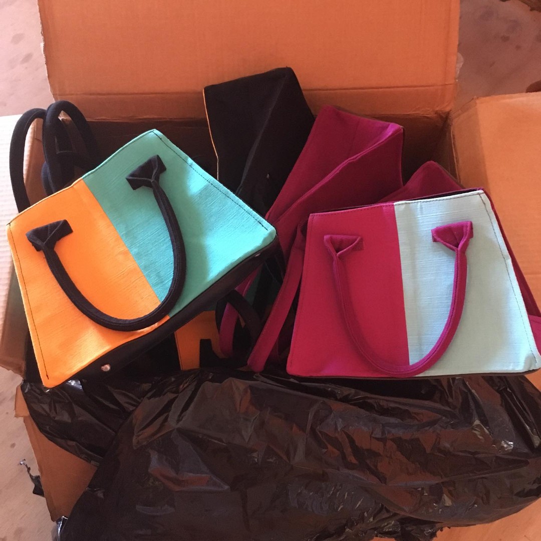 #onlineshopping #handbag #ethicalbrand #cristinaforfairtrade #fairtradefashionista #fairtradefashion Look what just arrived !!! ... super excited ... check out the most gorgeous CFFT design 👜💕... online soon... elegantemu.com/shop ... #elegantemu #fairtradefashion #fairtradefashionista #sayitfair #CFFT #cristinaforfairtrade #ethicalbrand #handbag #onlineshopping #giftsforher #fairtradehandbag #handbagmusthave #designerhandbags #ethicalfashionbrand #ethicalfashion