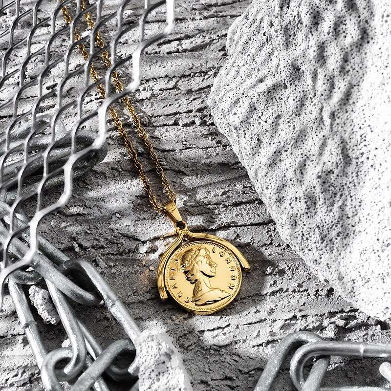 We can make your products pop 💥
#productphoto #productphotography #productphotographer #productshot #productshoot #productshooting #productphotoshoot #productstyling #stilllifeproduct #instaphotigy #advertisingphotographer #advertisingphotography #advertisingphoto #commercialphotography #commercialphotographer #fstoppers #stilllifephotography #broncolor #stillifephotography #iso100_adv #stillife #focusstacking #stilllifephoto #stilllifephotographer #studiolighting #studiolight #studiolights #studiophotographer