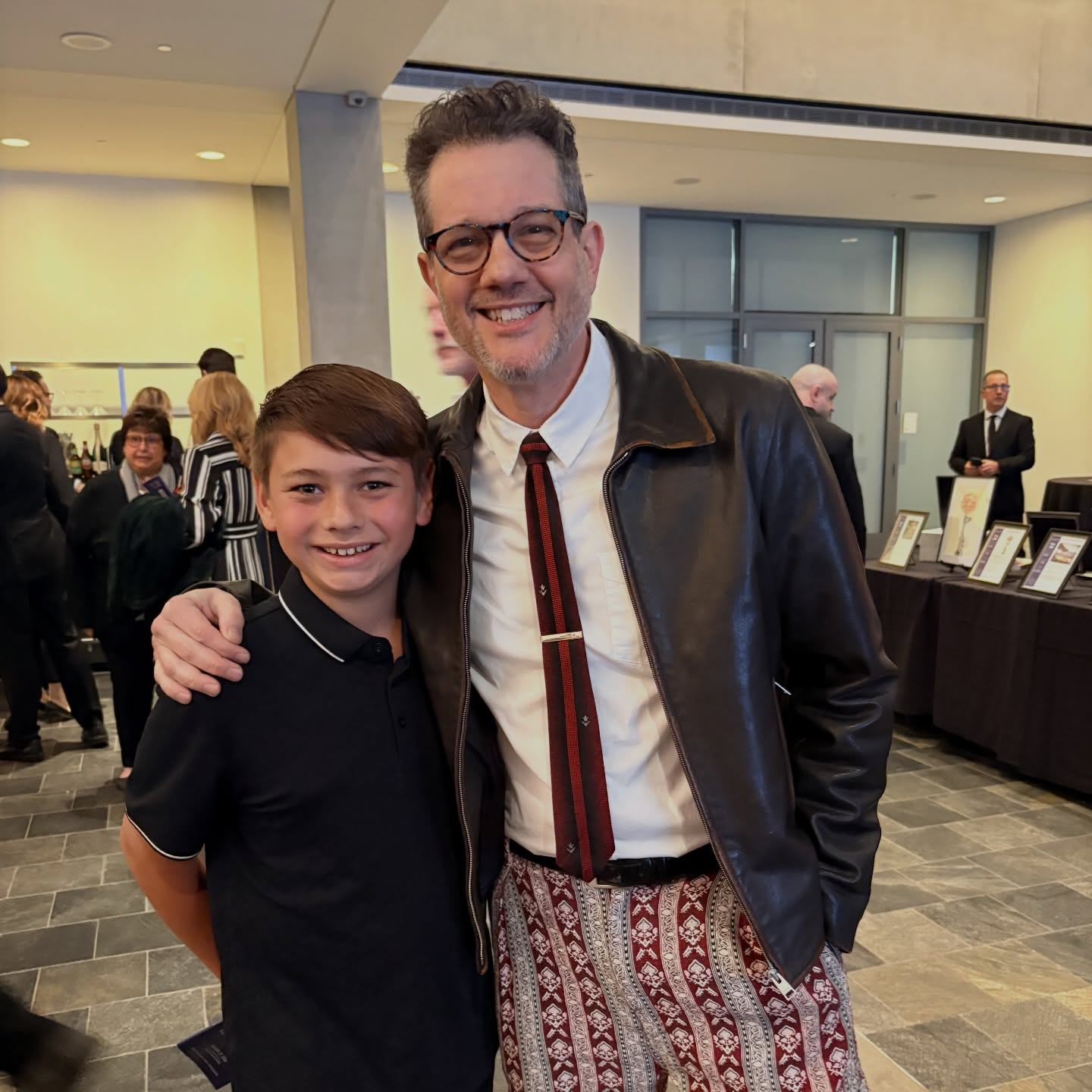 My son doesn’t give too many genuine BIG smiles around just anyone. Thank you @m_giacchino !
#etmla20years