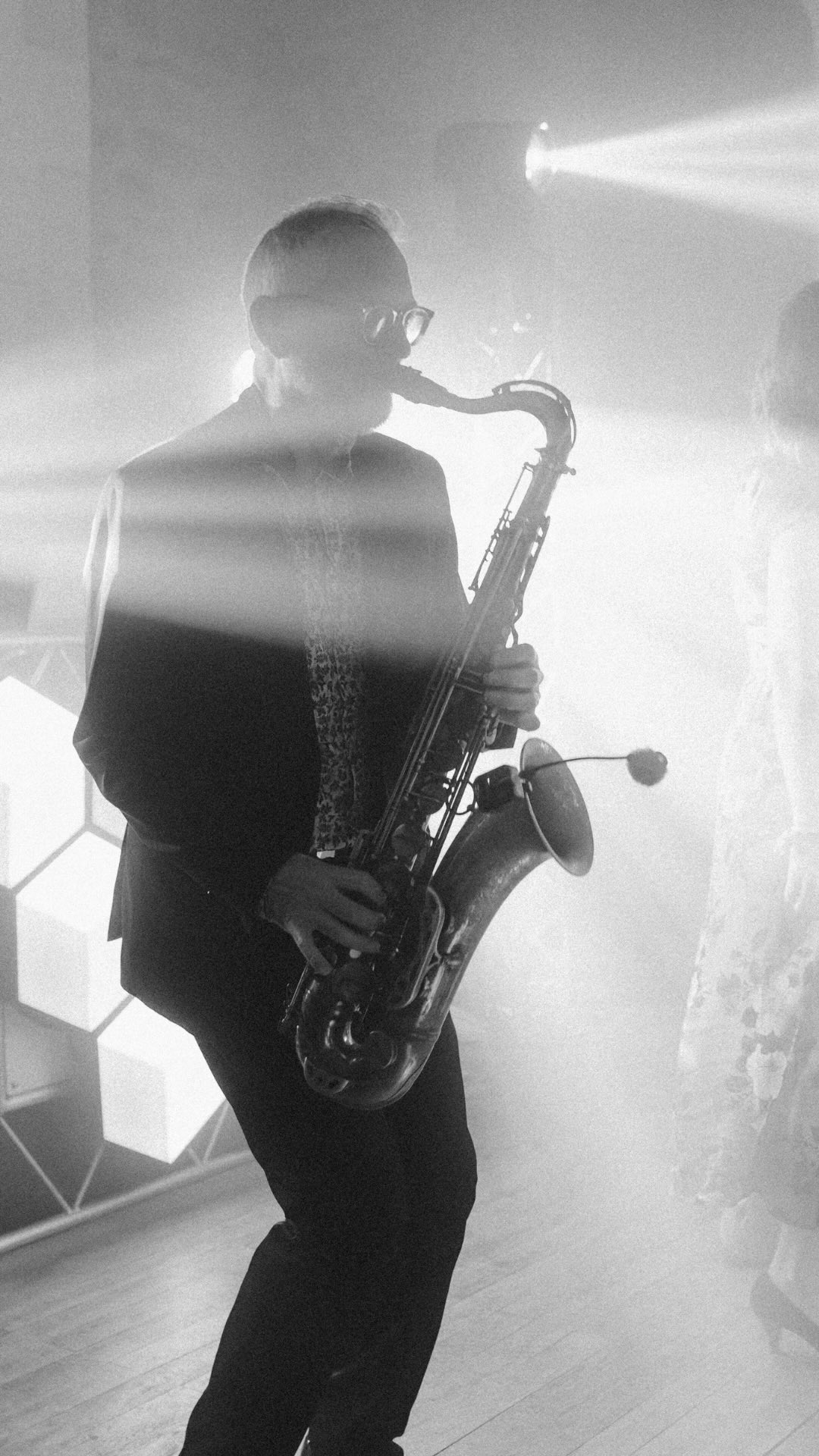 Booking a musician for your wedding is the best decision you’ll make to make your day unforgettable.
@roseculotte
@mr_bang_duo
@signaturebordeaux
@nicovioloniste
@dominedevayres
@lafermedumoulinat
@chateaudebirot
@domaine_pascaud
Julie | Le Prisme de Julie
Season 2027 open
wedding in france - destination wedding photographer - french wedding photographer photographe mariage - bordeaux wedding photographer - fine art wedding photographer - south of france wedding - mariage en france - france wedding - chateau wedding france - photographe bordeaux - photographe mariage bordeaux - luxury bridal - bride vibes only