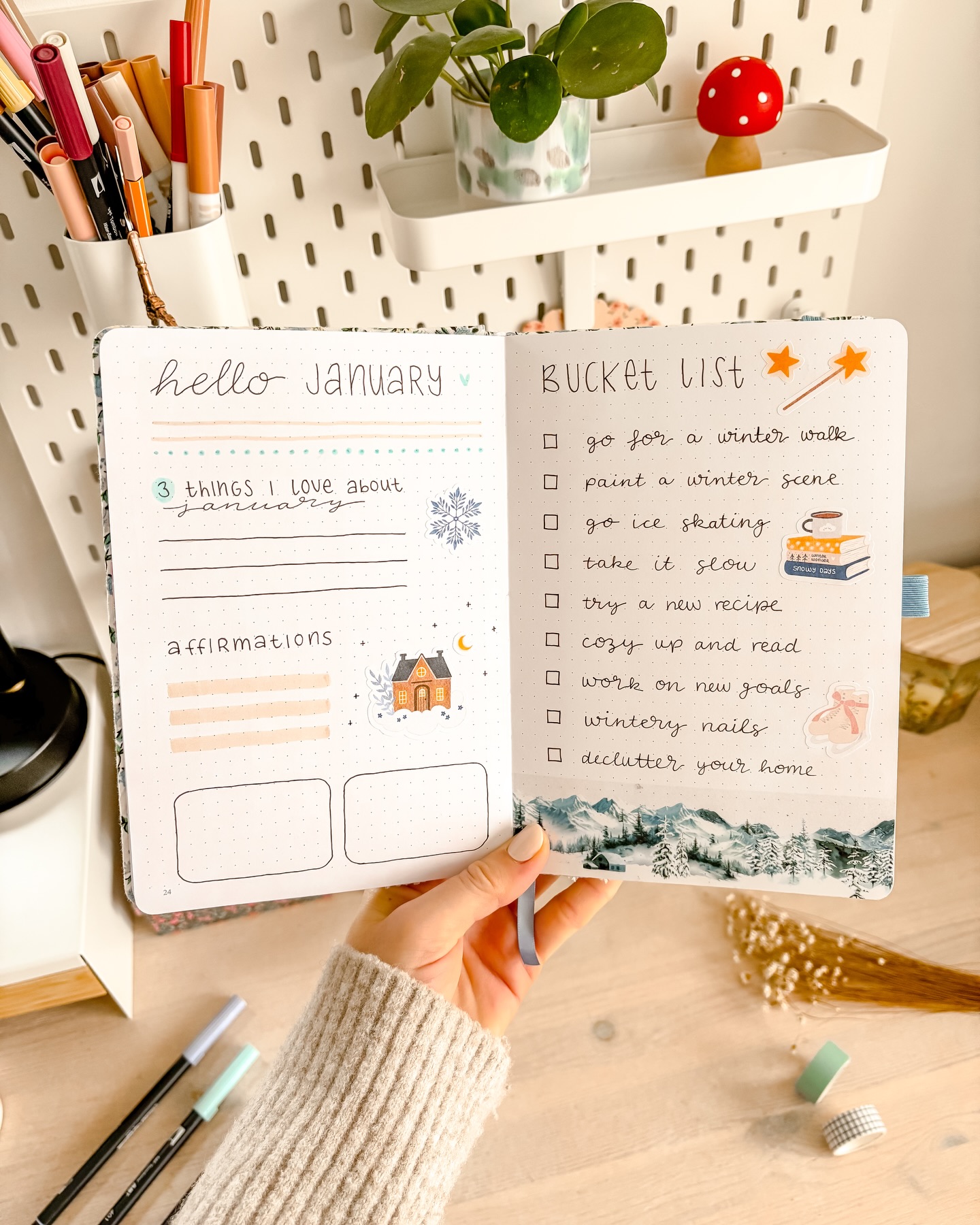 Some more January bujo spreads 🩵
#bulletjournal #bulletjournalspreads #bujoinspirations